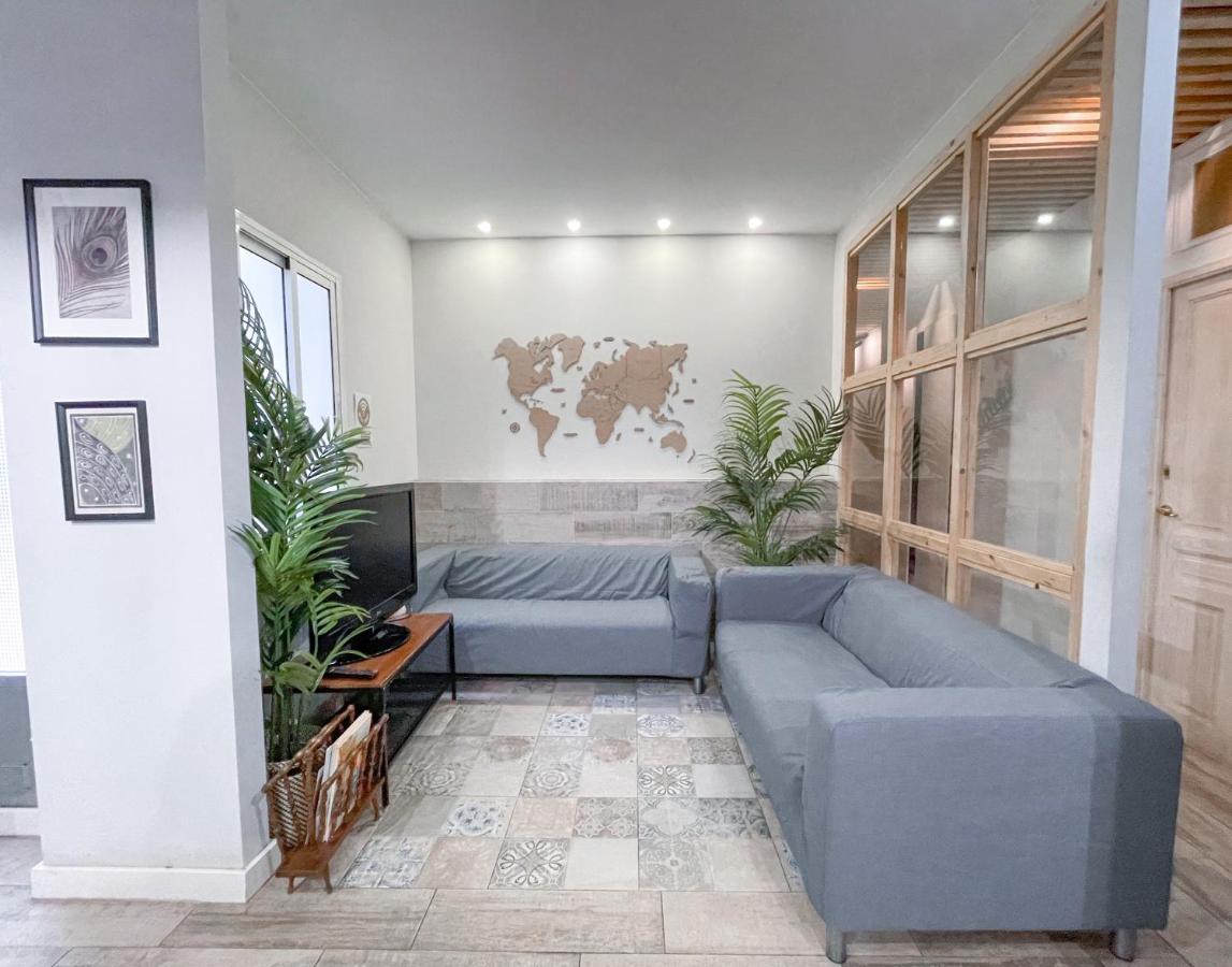 Az The Old Town Hostel - Coliving Saragozza Esterno foto