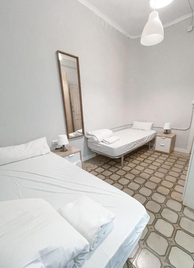 Az The Old Town Hostel - Coliving Saragozza Esterno foto