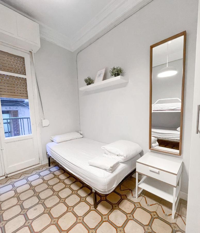 Az The Old Town Hostel - Coliving Saragozza Esterno foto